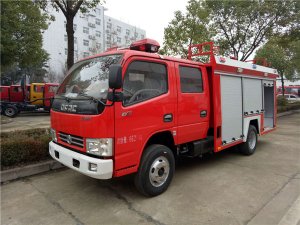 東風(fēng)2.5噸水罐消防車